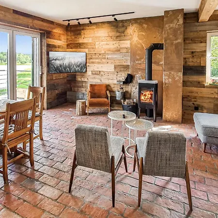 Casa de Férias Beautiful In With Sauna